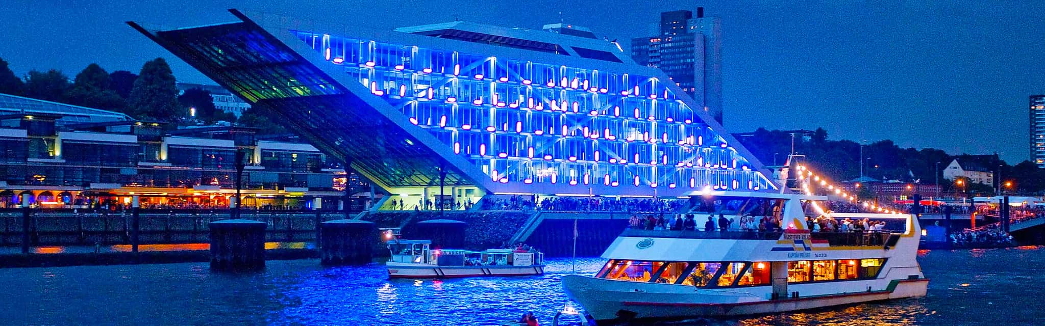 Hamburg mit Abendkreuzfahrt