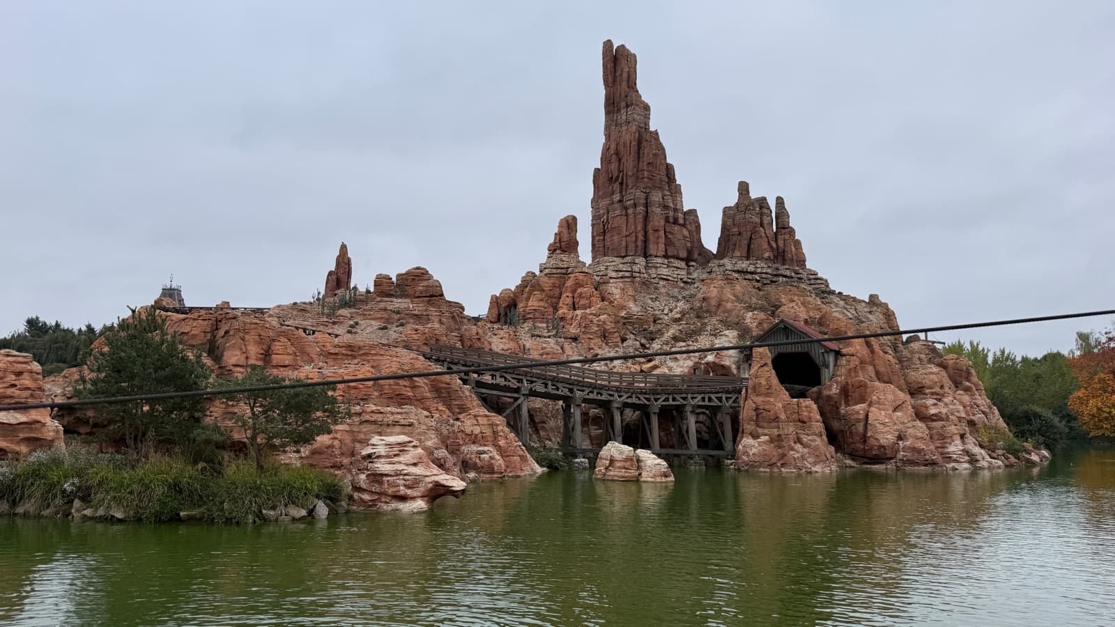 Disneyland® Paris – 1 Tag Eintritt in den Disneyland® Park & ​​Walt Disney Studios® mit Hotel foto 3